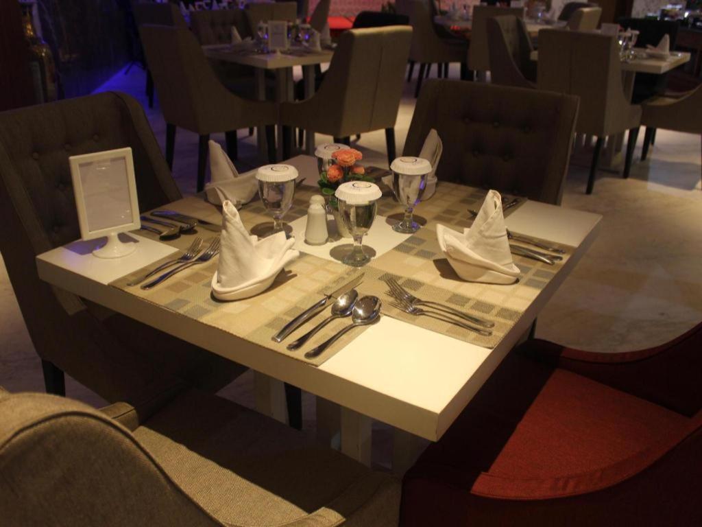 马辰招牌酒店 班贾尔马辛 外观 照片